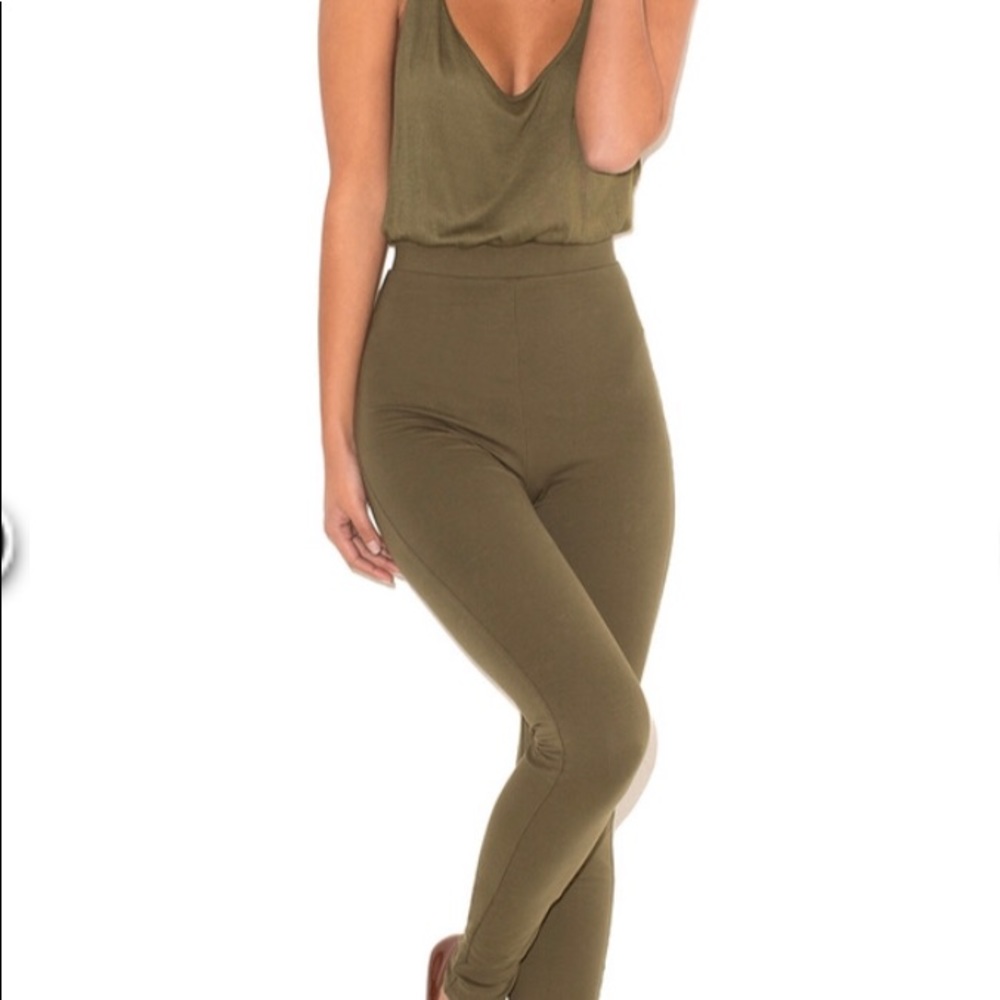 GO-GETTER'
Khaki SideBoob Jumpsuit